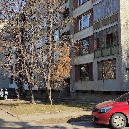 Уютен Апартамент В Търговище - 2 Спални И Кухня Targovishte (Targovishte) Exterior foto