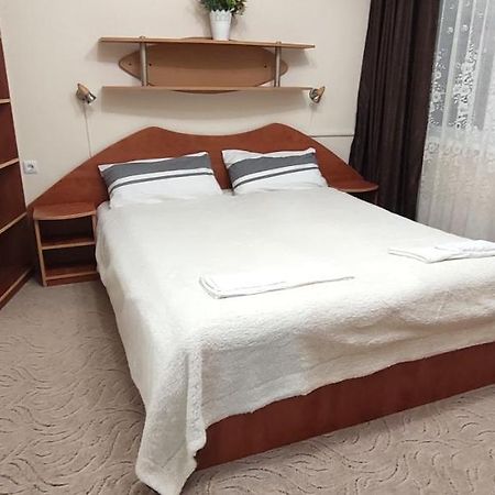 Уютен Апартамент В Търговище - 2 Спални И Кухня Targovishte (Targovishte) Exterior foto